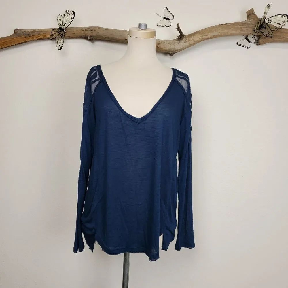 Freepeople Gatsby embroidered top distressed hem